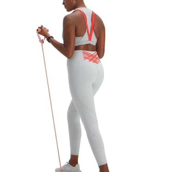 Fabletics Set - Picture 3 of 12